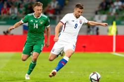 LOL赛事-足球联赛中球员们的最新状态