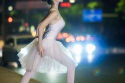 LOL决赛-庖丁解牛，掘金以团队手术刀，肢解独行侠的孤星困局