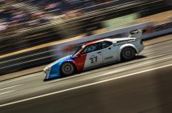 -战术纪律与英雄主义，从绿茵场到硬木地板的双重奏