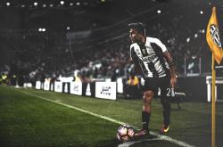 英雄联盟总决赛-绝境之光，卢卡库如何于智利关键战中接管世界排名的生死棋局