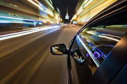 英雄联盟总决赛直播-唯一性的双重奏，里昂足球的碾压与布鲁诺篮球的统治