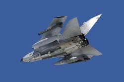 LOL赛事-赛道与绿茵的交响，当卢卡库的意志驾驭F1之夜