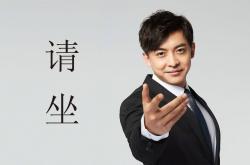 LOL决赛-新锐力量的震撼，成熟体系的胜利，同一天空下的篮球两极