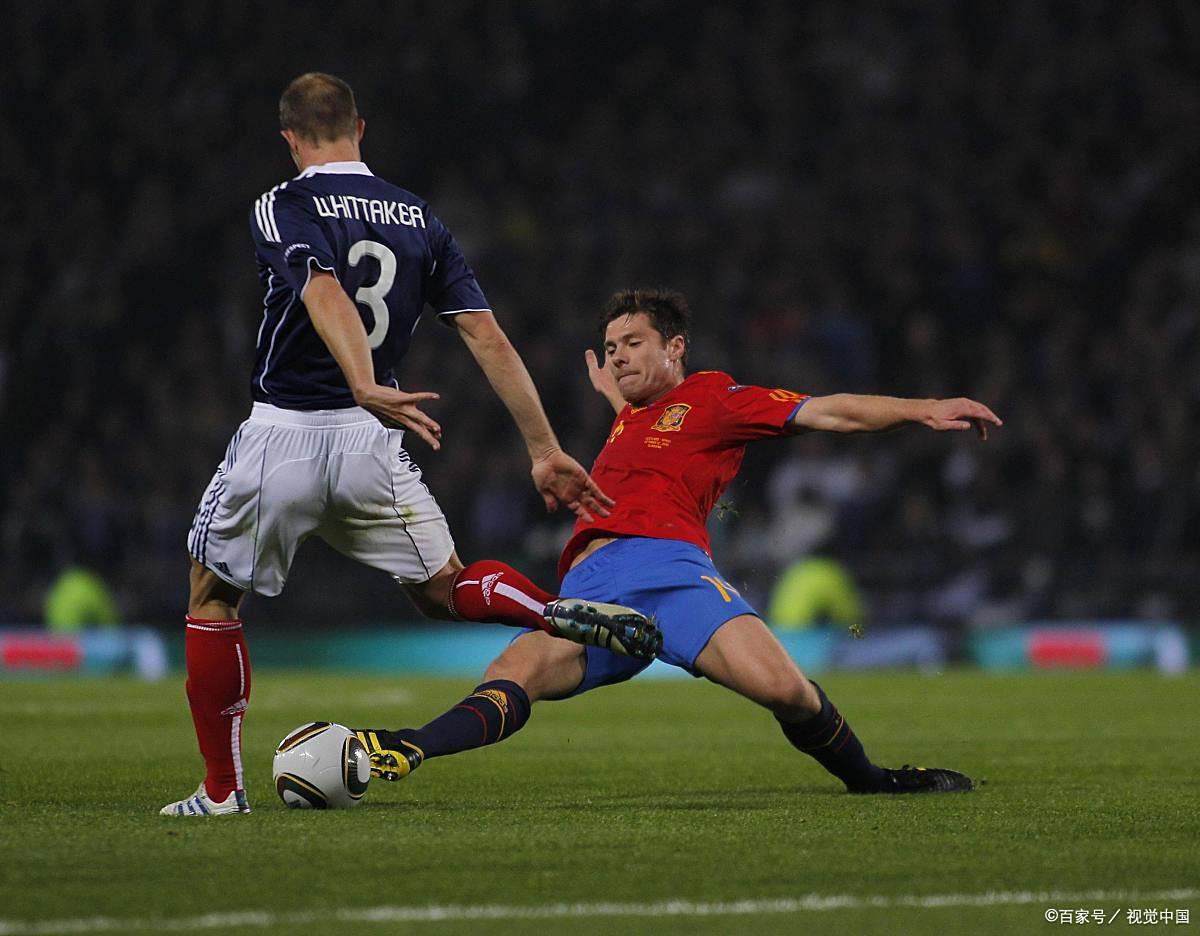 德国队在对阵西班牙的比赛中获得艰难胜利