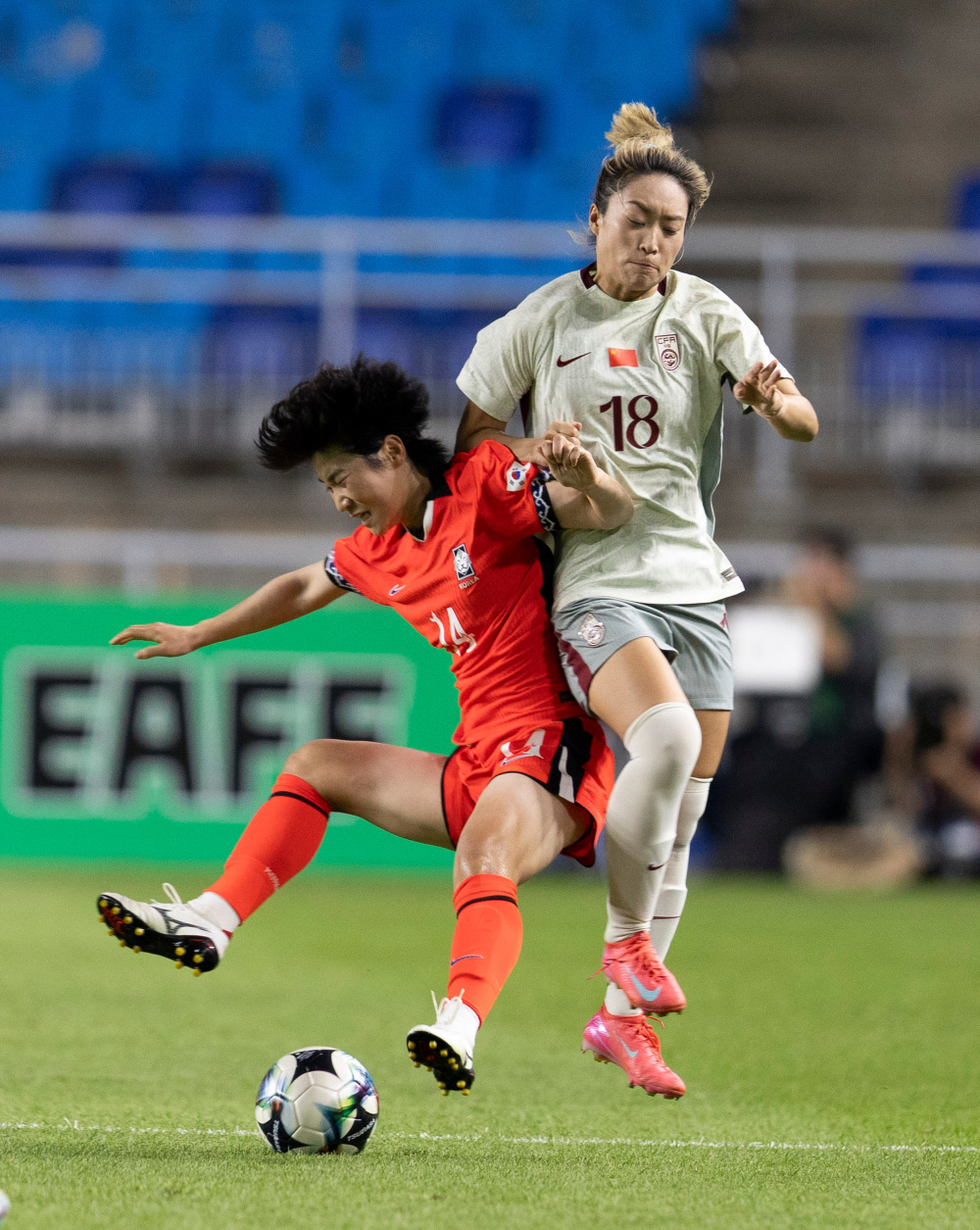 韩国队在女足赛事中斩获胜利 韩国队在女足赛事中斩获胜利