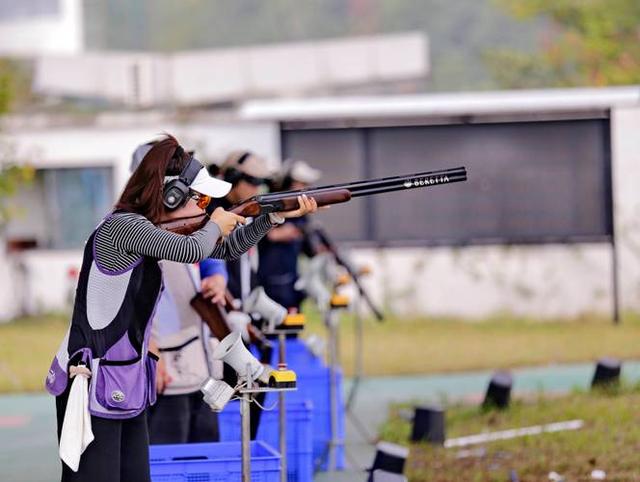 包含射击比拼精准度枪手发挥出色的词条