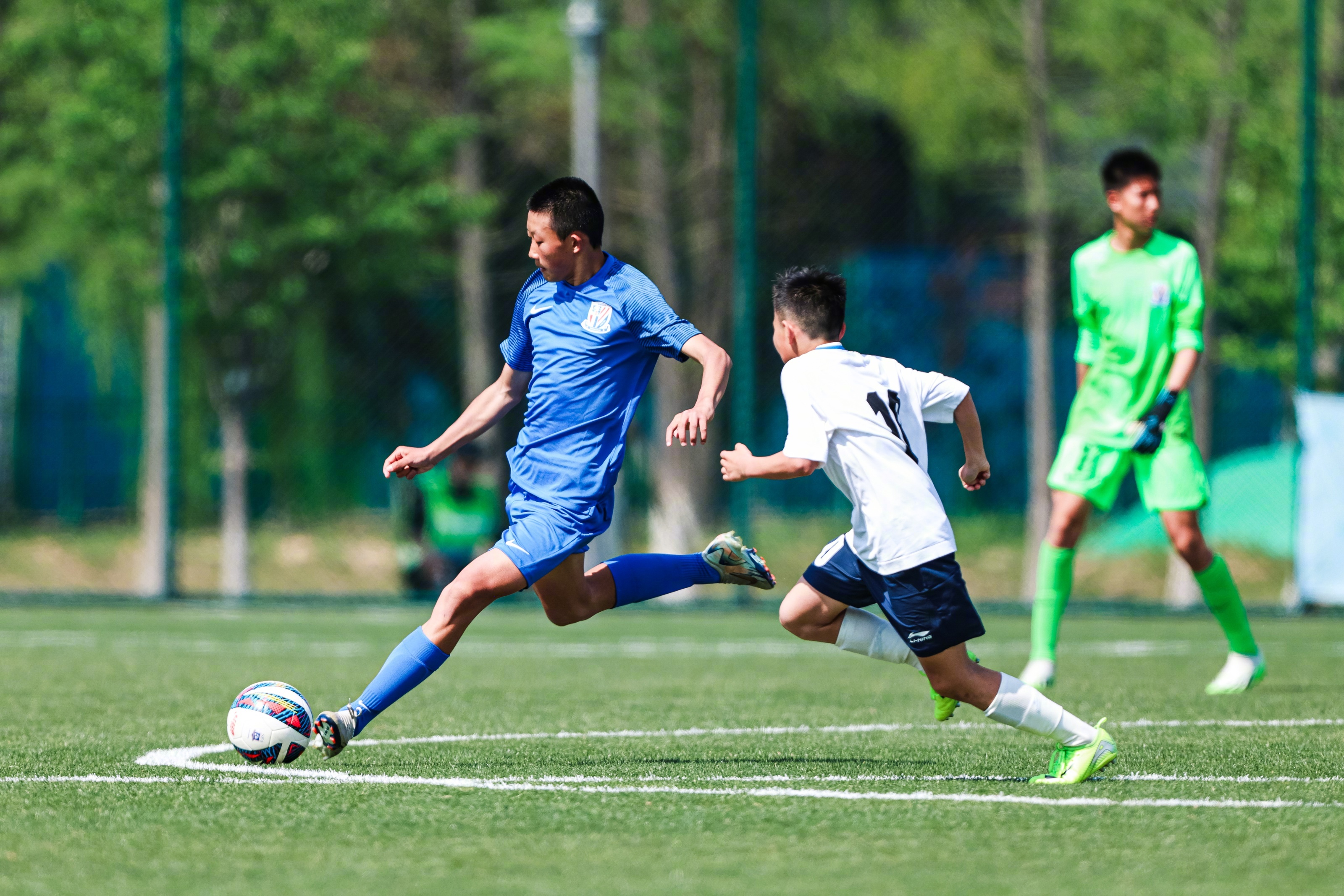 足球联赛中球员们的最新状态 足球联赛中球员们的最新状态