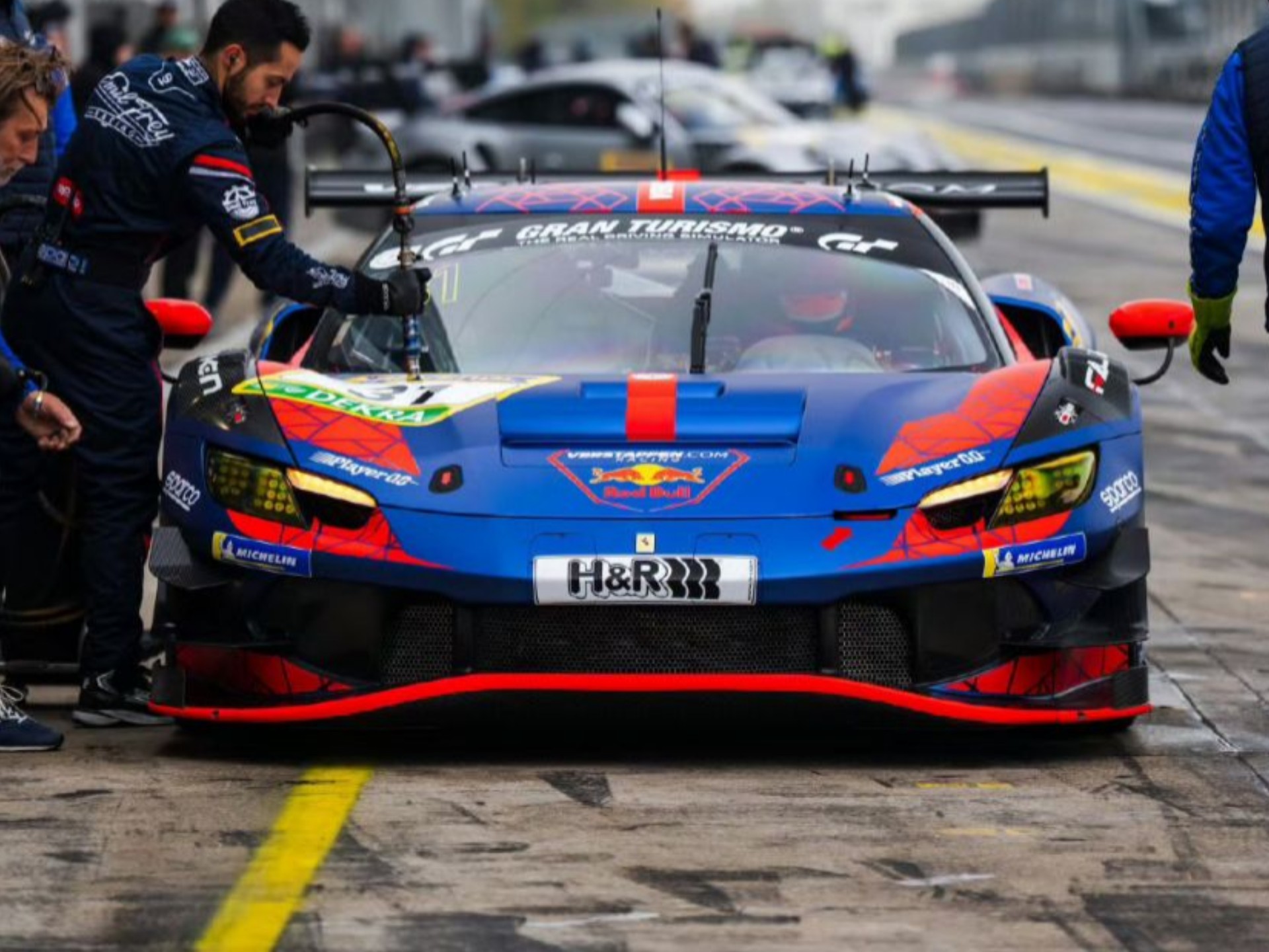 法拉利险胜威廉姆斯,维斯塔潘高光表现 法拉利险胜威廉姆斯,维斯塔潘高光表现