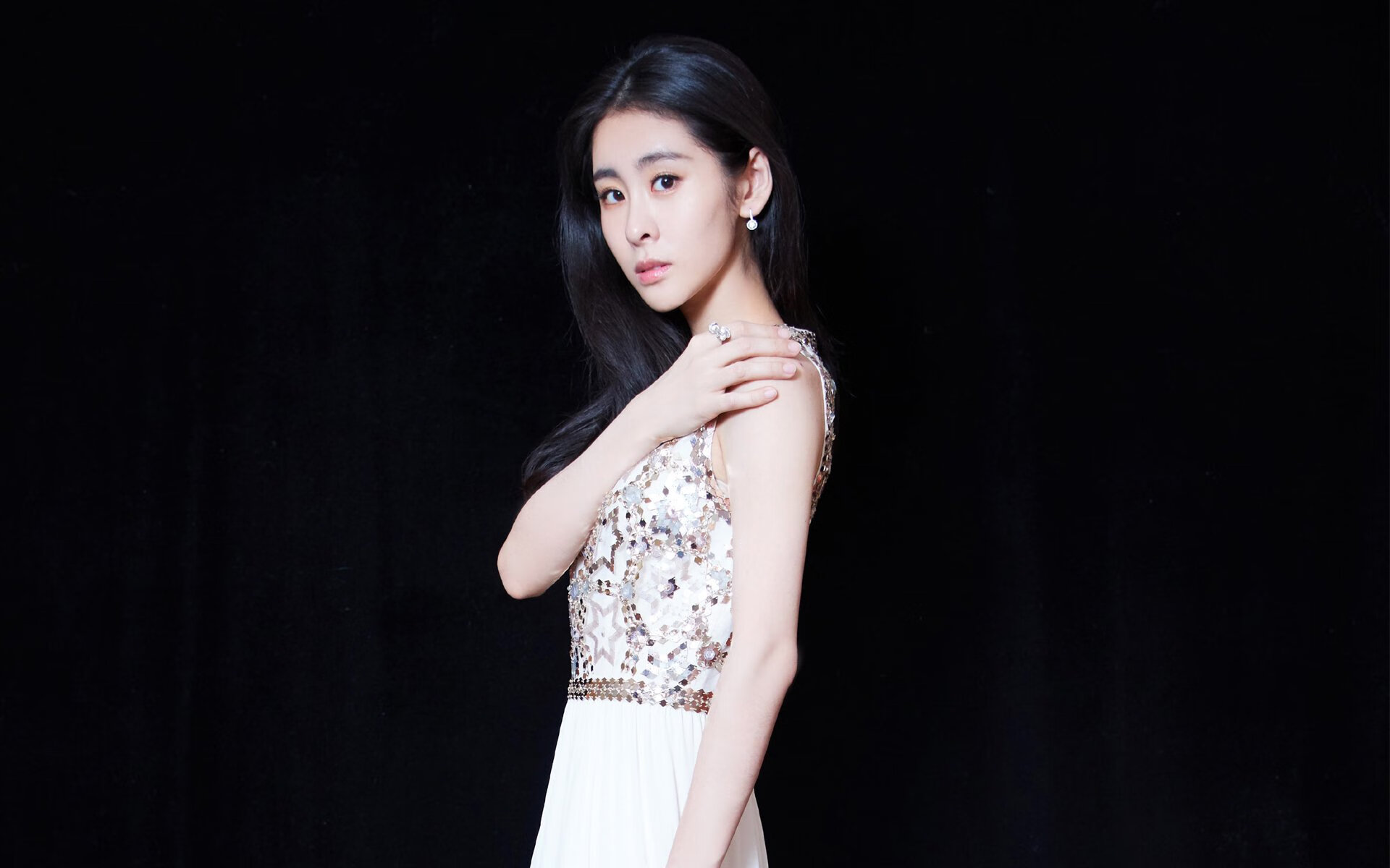 当南粤罡风撞上孟菲斯狂潮，福克斯43分神话夜，广东加时鏖战险破灰熊铁阵