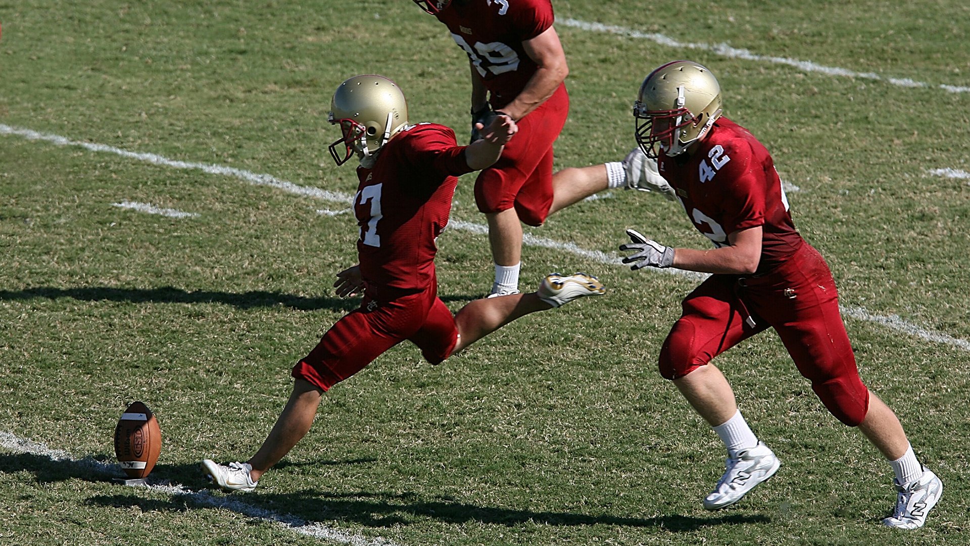 当波斯铁骑遭遇加泰巨舰,福登在和平友谊赛中的世纪演出