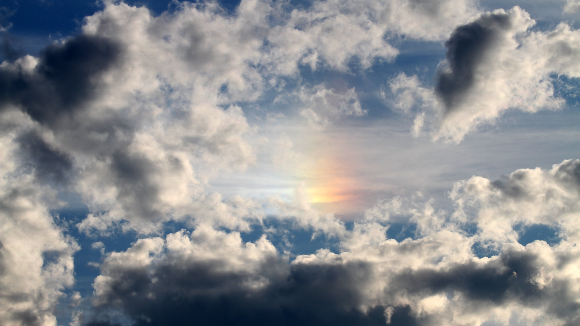 天降之镰，那个曾被看衰的名字，如何用一脚逆旋球切开德甲冠军的悬夜