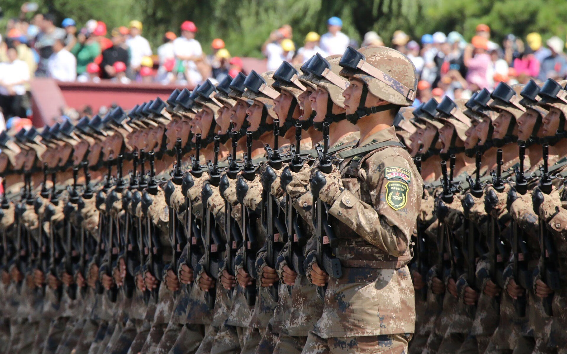地理两端，智慧对位，德里赫特的领袖空间与智利肢解拜仁的战术地理学